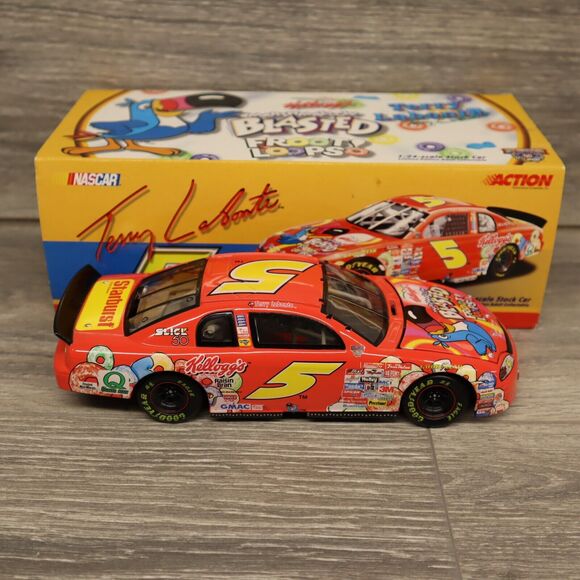Terry Labonte #5 Kellogg’s Marshmallow Blasted Froot Loops Monte Carlo 1:24 - Picture 7 of 12